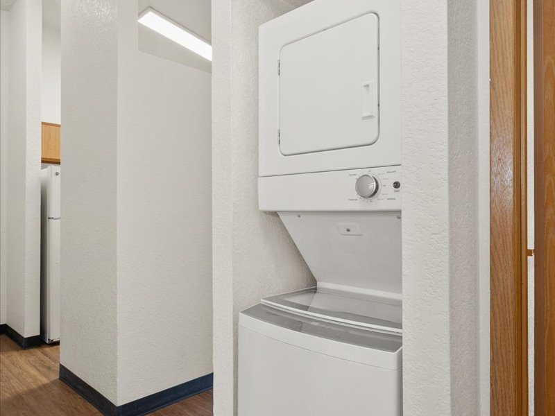 Laundry, unit style 2B